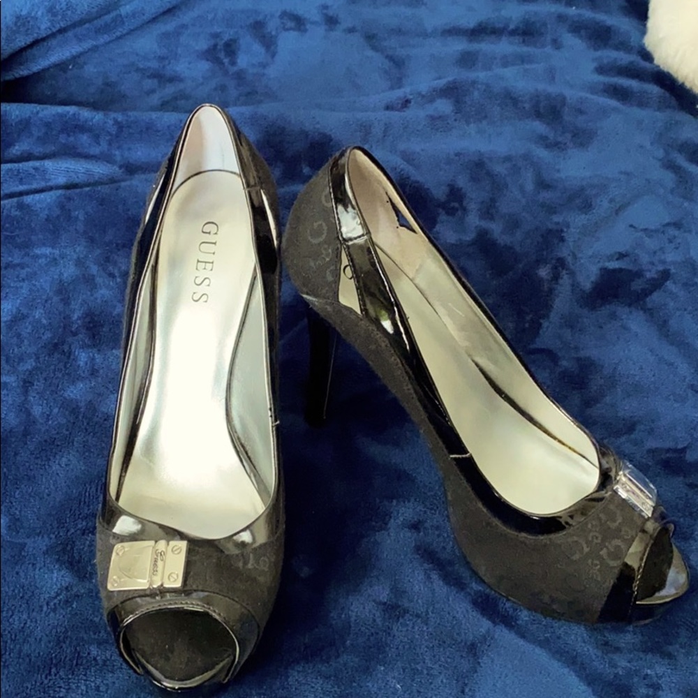 Guess 4” black stiletto